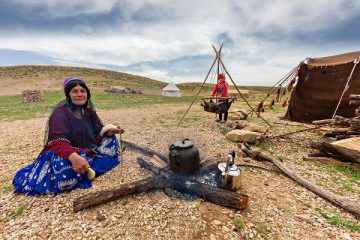 Qashqai Nomads and Sassanid Heritage Day Trip