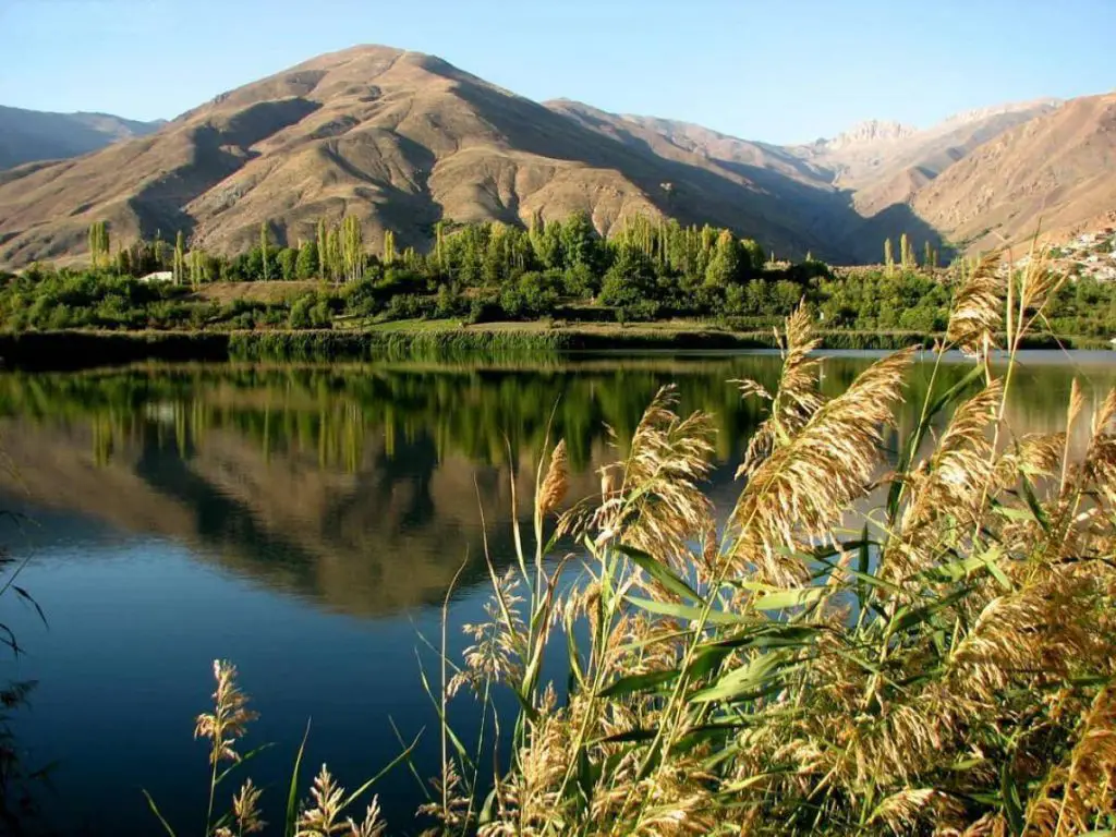 Ovan lake beauty 1024x768 - Alamut Valley